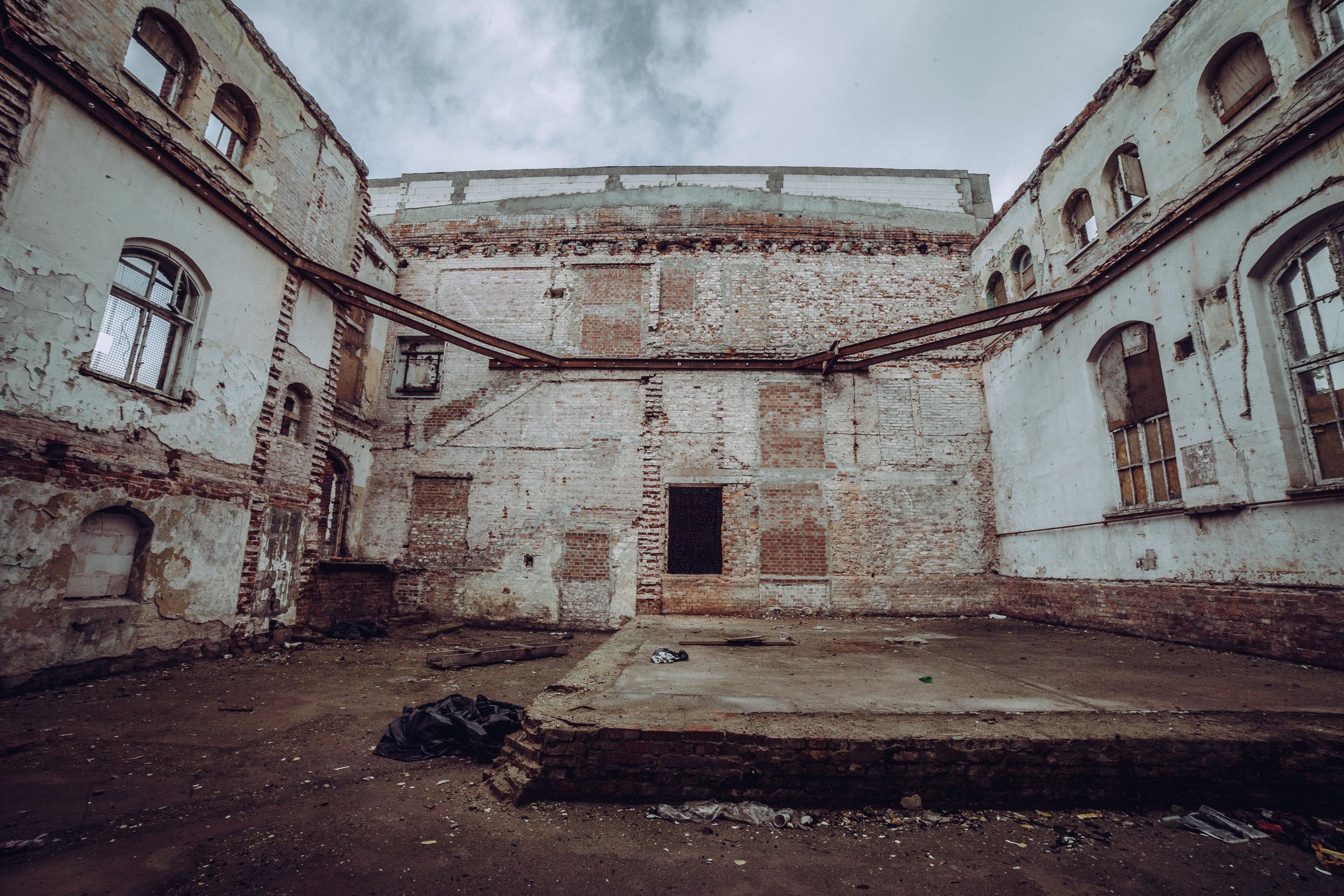 galeria 4 Dzisiejsza sala widowiskowa.jpeg