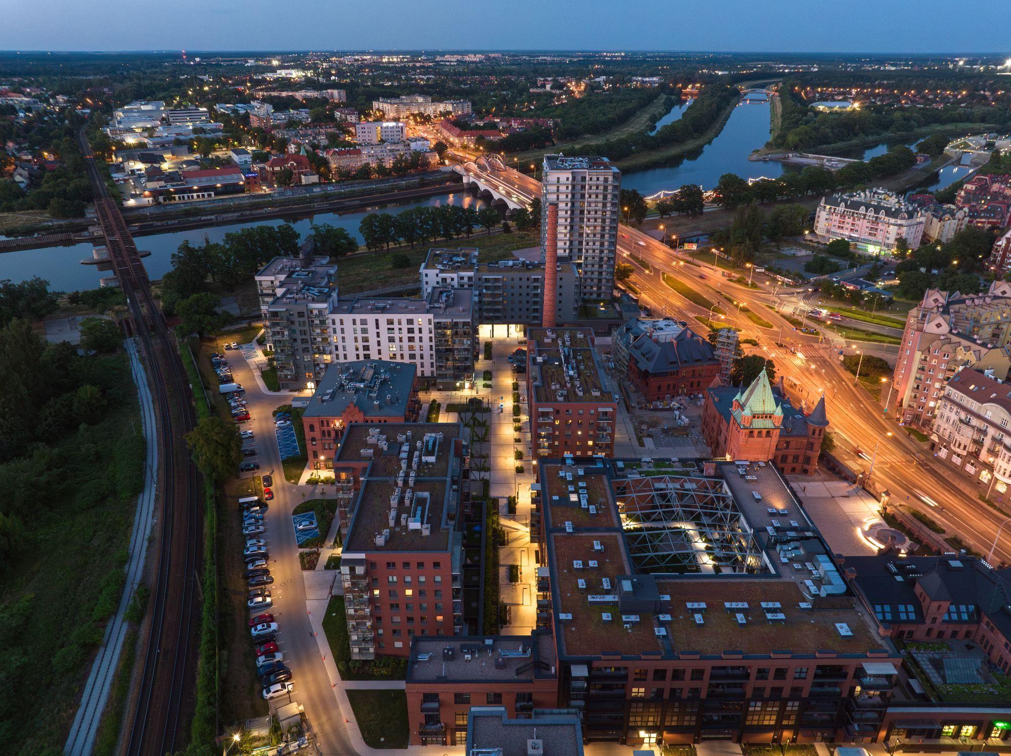 Browary Wrocławskie widok od zachodu noc SRDK Studio Projekt.jpg