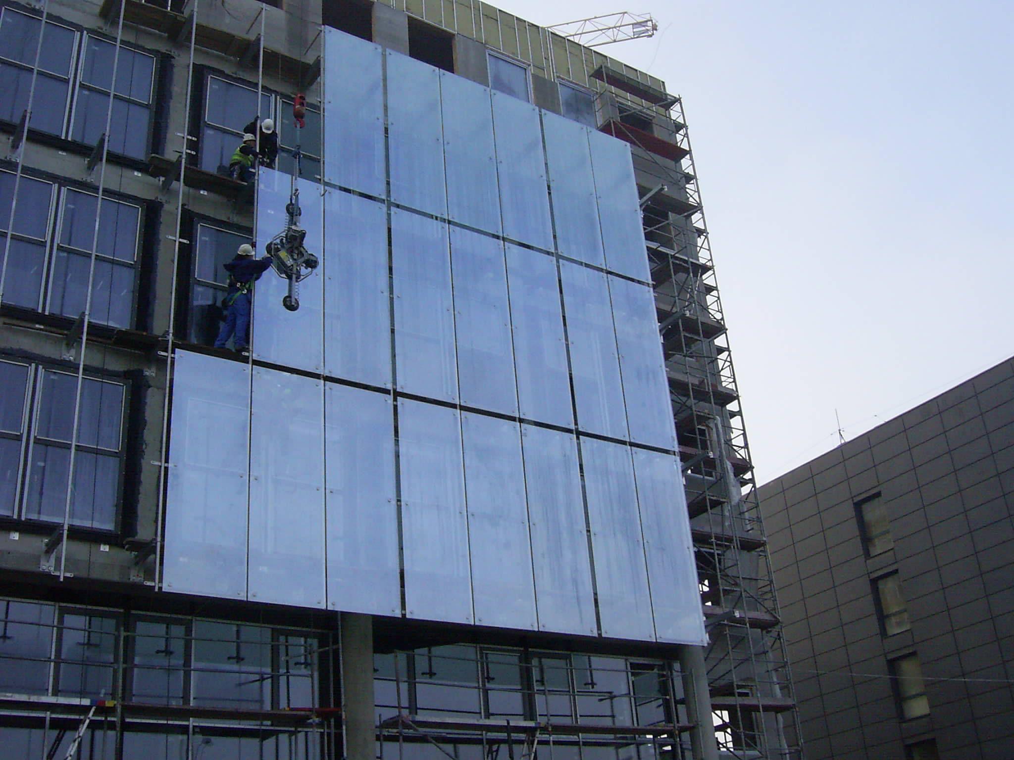 Druga skora budynku w trakcie budowy Silver Forum.jpeg